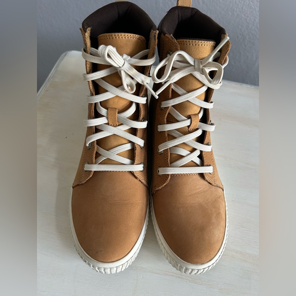 Timberland Women’s Skyla Bay 6-inch boots, Wheat Nubuck (tan) size 9. - Picture 5 of 9